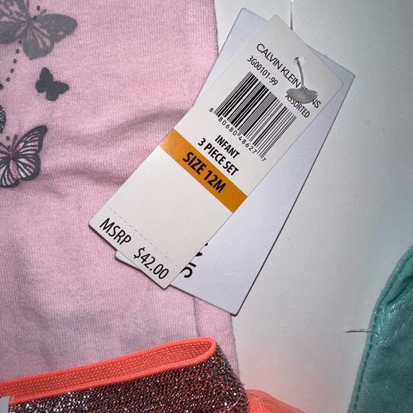 Lot of 3 baby girl clothing items 12 months NEW U.S. Polo Calvin Klein Garanimal - Picture 4 of 16